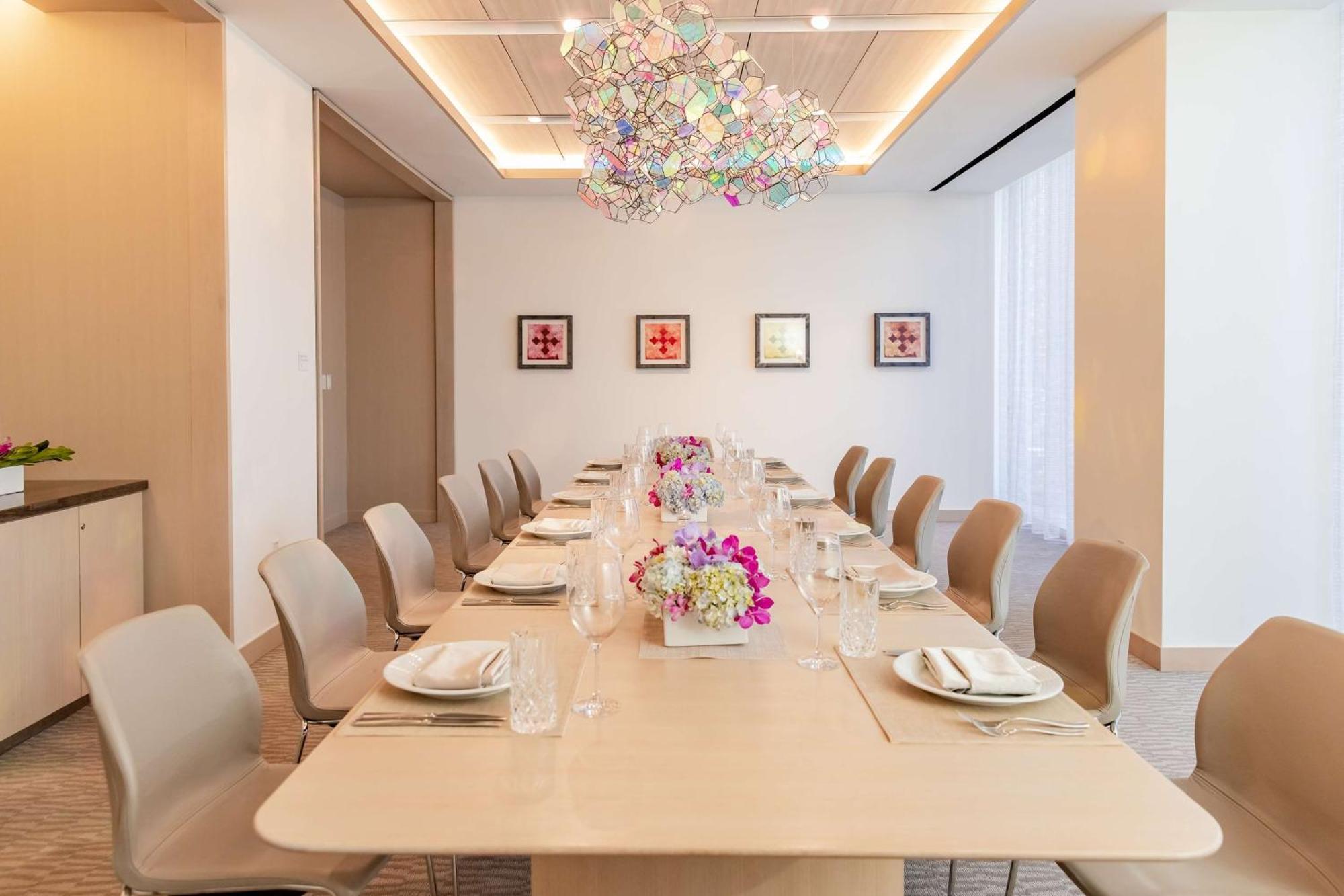 Hall Arts Hotel Dallas, Curio Collection By Hilton Exterior foto